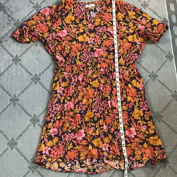 LOFT Floral Mini Dress - Picture 6 of 7